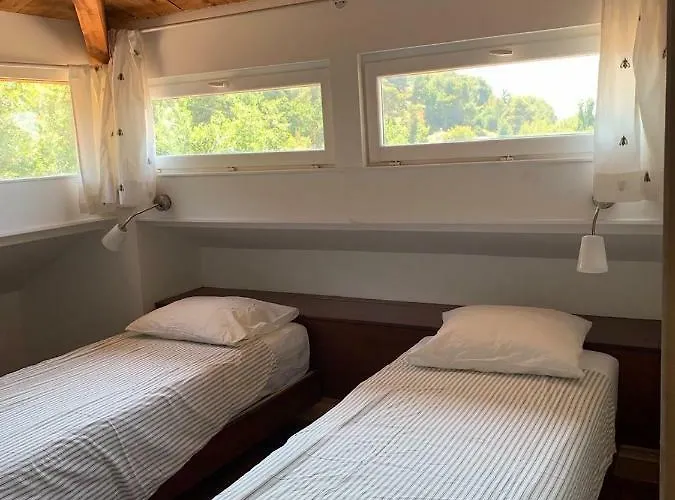 Spacious Dream Near Monaco فيلة